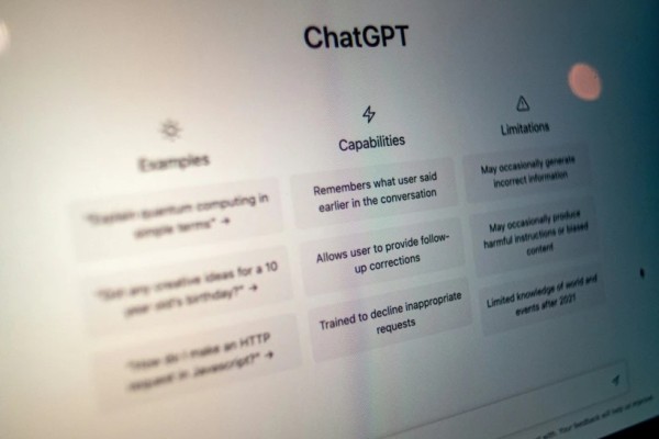 Open AI: «οι συνομιλίες στο ChatGPT σαρώνονται και το περιεχόμενο αναφέρεται στις αρχές»